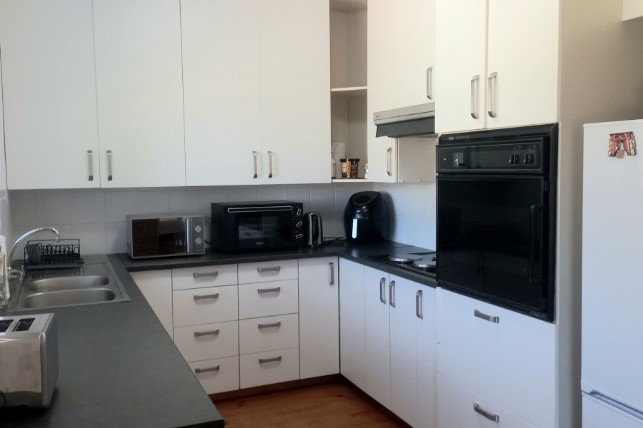 5 Bedroom Property for Sale in Kingfisher Creek Western Cape